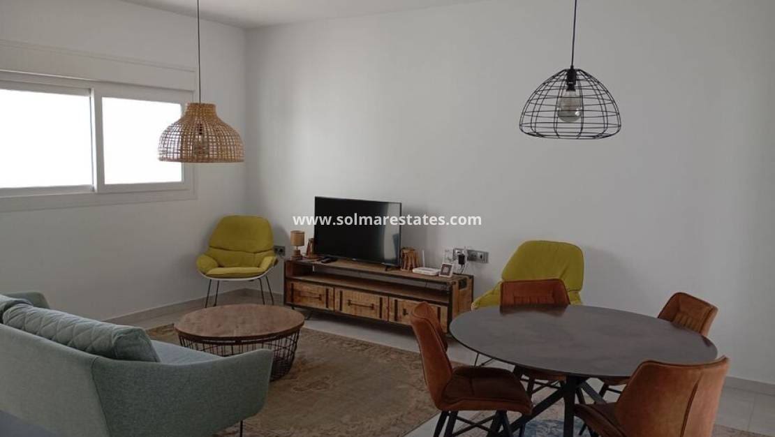 3 bedroom Villa for sale in Daya Vieja with pool - € 295,000 (Ref: 9805413)