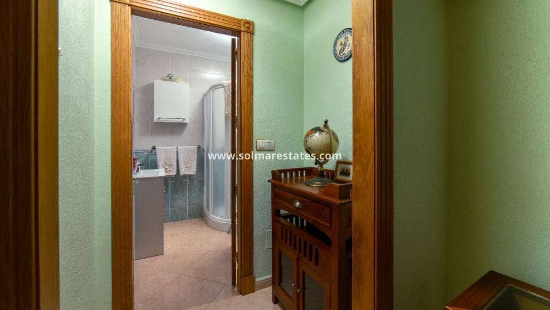 2 slaapkamer Villa te koop in Los Altos met zwembad - € 290.000 (Ref: 9805414)