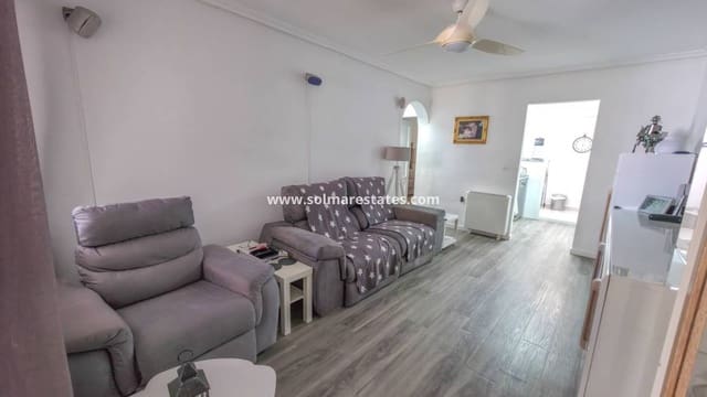 2 quarto Apartamento para venda em Los Montesinos com piscina - 135 000 € (Ref: 9805415)