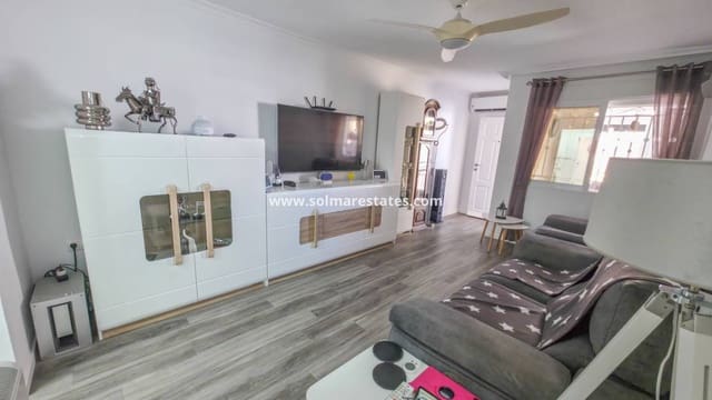 2 quarto Apartamento para venda em Los Montesinos com piscina - 135 000 € (Ref: 9805415)