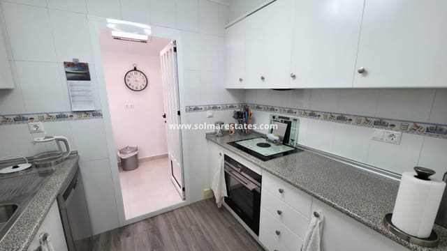 2 bedroom Apartment for sale in Los Montesinos with pool - € 135,000 (Ref: 9805415)