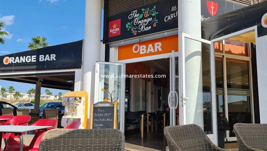 2 bedroom Apartment for sale in Los Montesinos with pool - € 135,000 (Ref: 9805415)