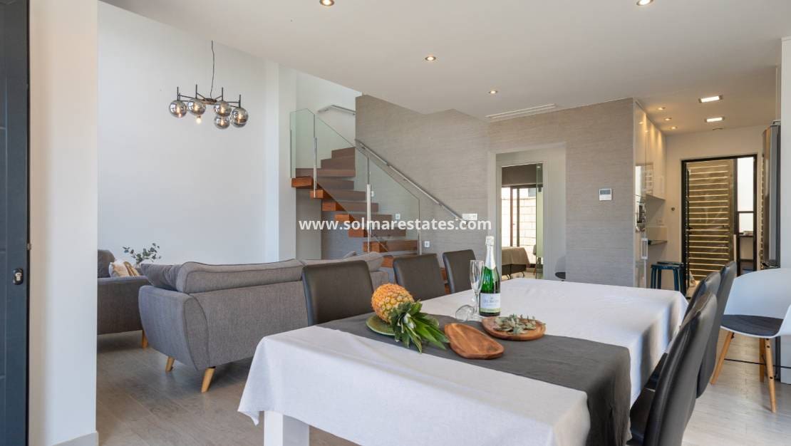 3 chambre Villa/Maison à vendre à Dona Pepa avec piscine - 395 000 € (Ref: 9806961)