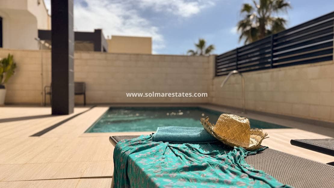 3 chambre Villa/Maison à vendre à Dona Pepa avec piscine - 395 000 € (Ref: 9806961)