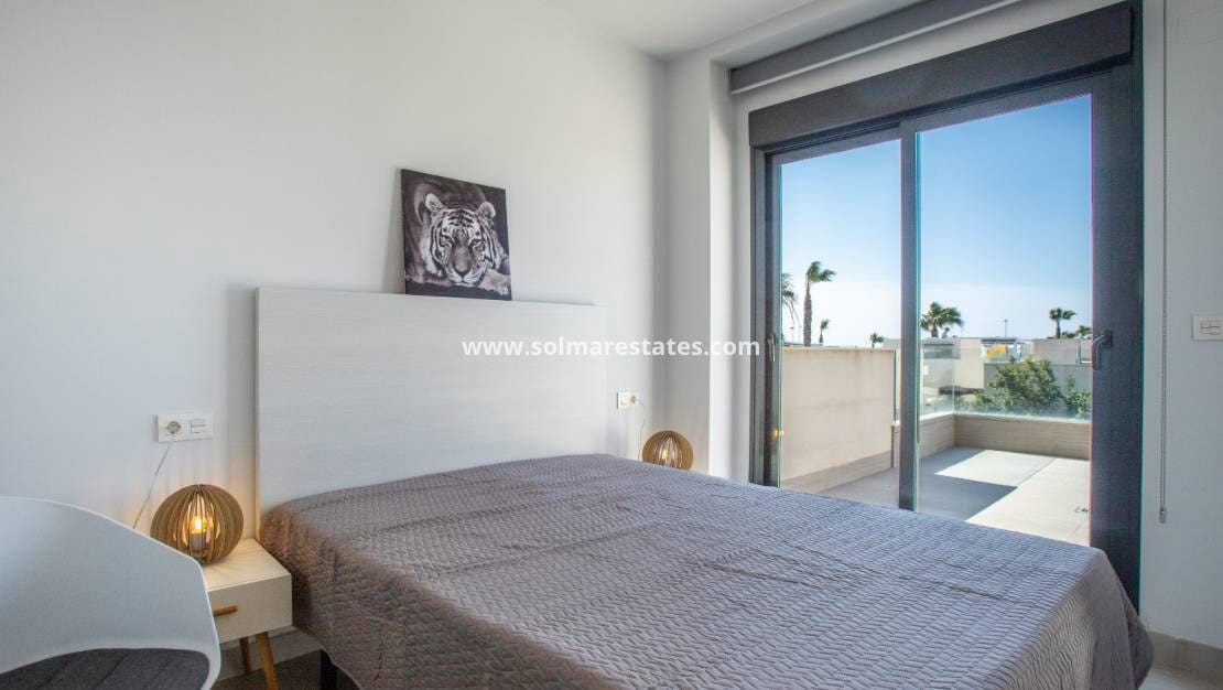 3 chambre Villa/Maison à vendre à Dona Pepa avec piscine - 395 000 € (Ref: 9806961)