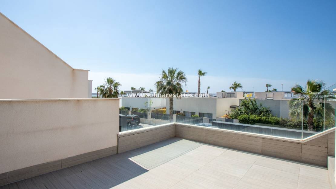 3 chambre Villa/Maison à vendre à Dona Pepa avec piscine - 395 000 € (Ref: 9806961)