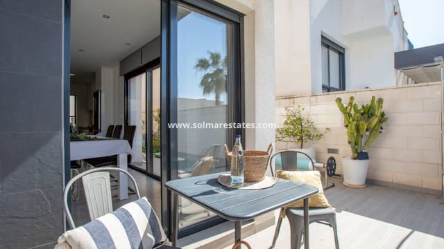 3 chambre Villa/Maison à vendre à Doña Pepa, Rojales avec piscine - 395 000 € (Ref: 9806961)