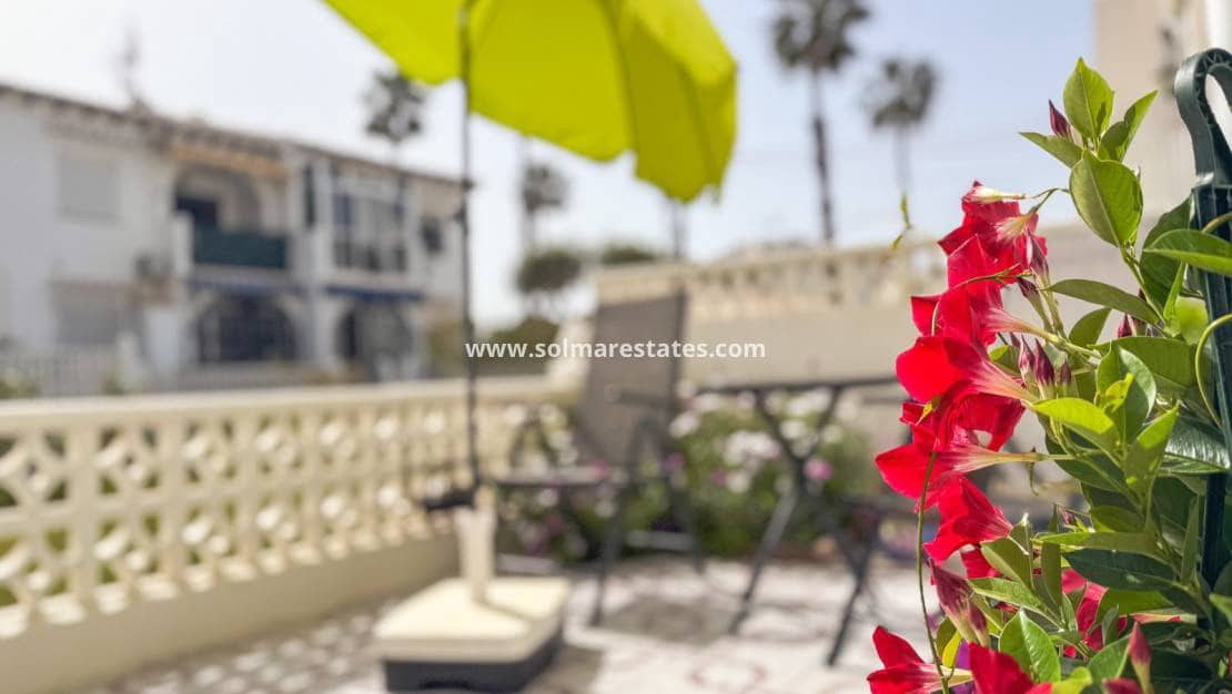 1 quarto Apartamento para venda em Los Balcones com piscina - 125 000 € (Ref: 9806962)