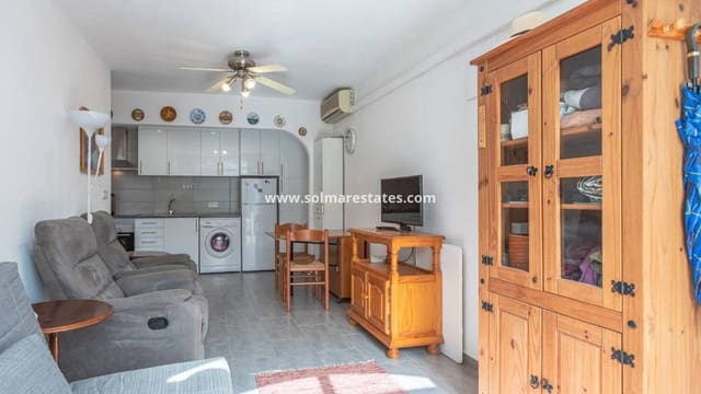 1 quarto Apartamento para venda em Los Balcones com piscina - 125 000 € (Ref: 9806962)