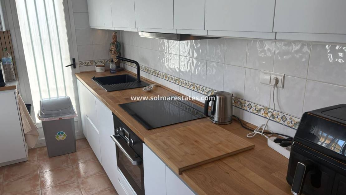 Casa de 3 habitaciones en Algorfa en venta con piscina - 220.000 € (Ref: 9806964)