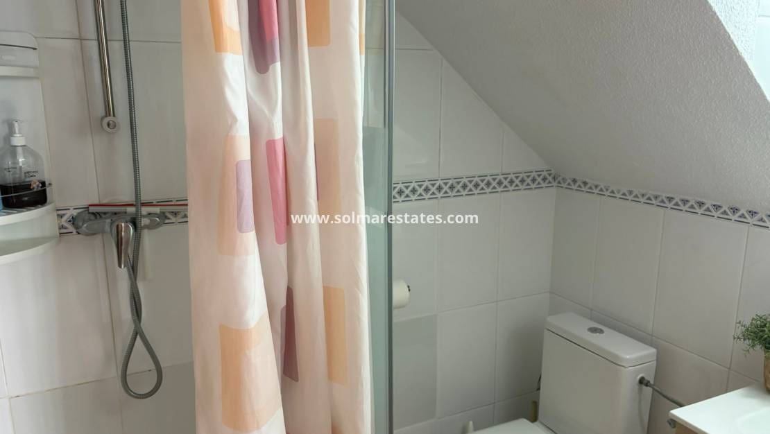 Casa de 3 habitaciones en Algorfa en venta con piscina - 220.000 € (Ref: 9806964)