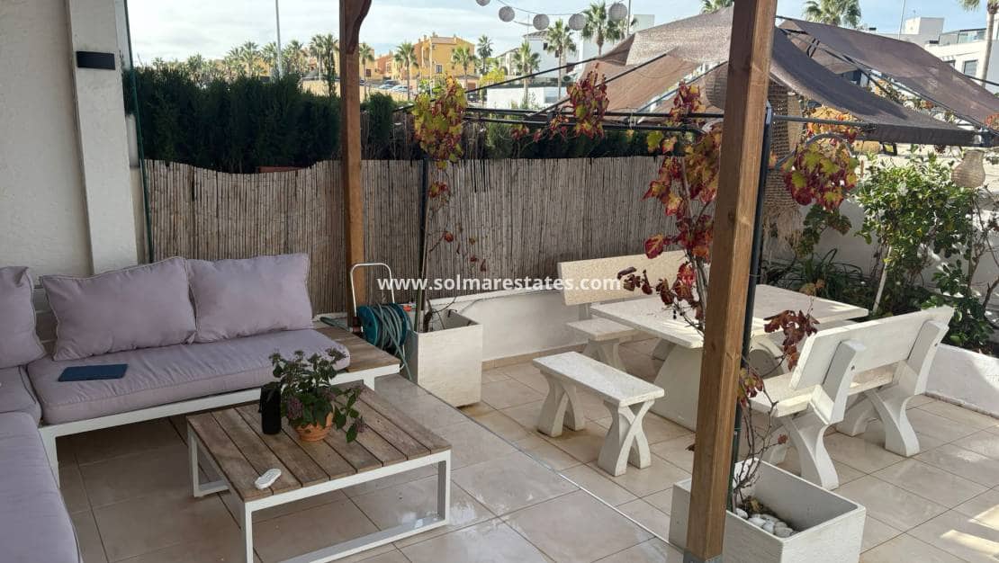 Casa de 3 habitaciones en Algorfa en venta con piscina - 220.000 € (Ref: 9806964)