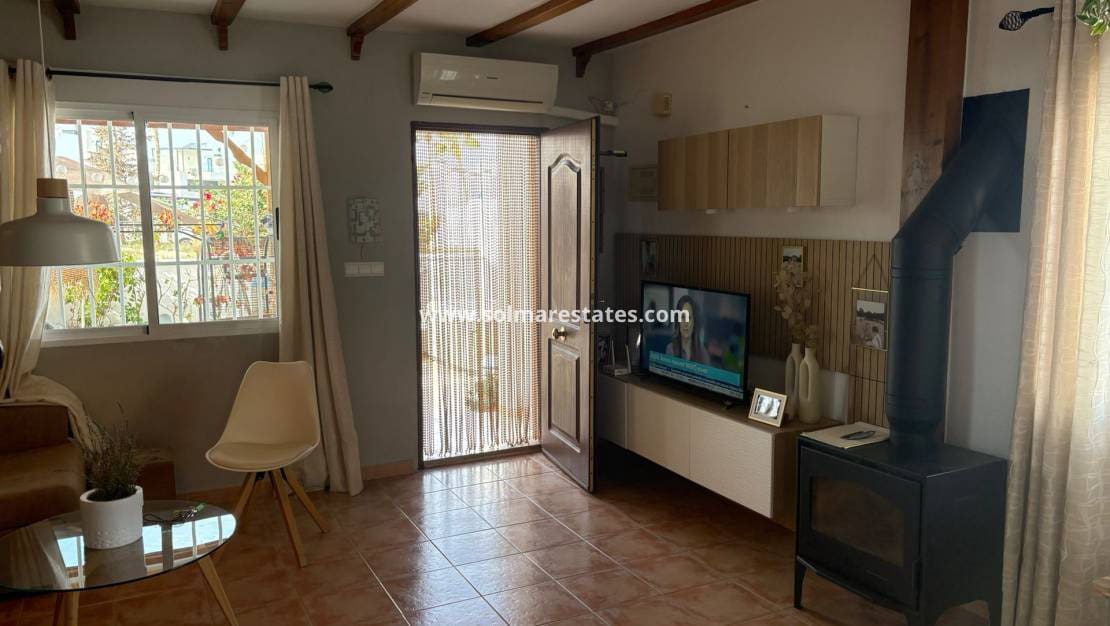 Casa de 3 habitaciones en Algorfa en venta con piscina - 220.000 € (Ref: 9806964)