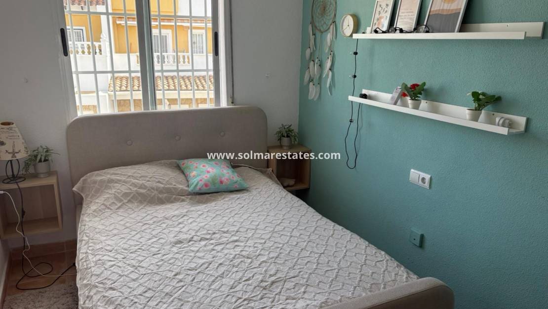 Casa de 3 habitaciones en Algorfa en venta con piscina - 220.000 € (Ref: 9806964)