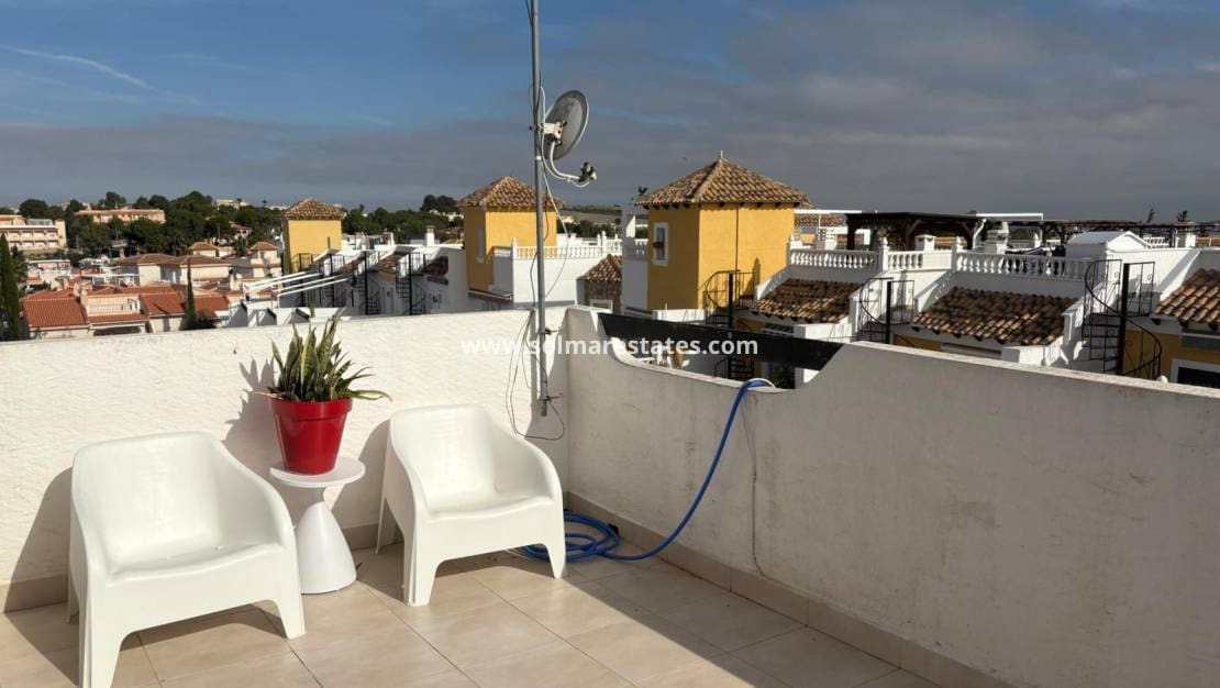 Casa de 3 habitaciones en Algorfa en venta con piscina - 220.000 € (Ref: 9806964)