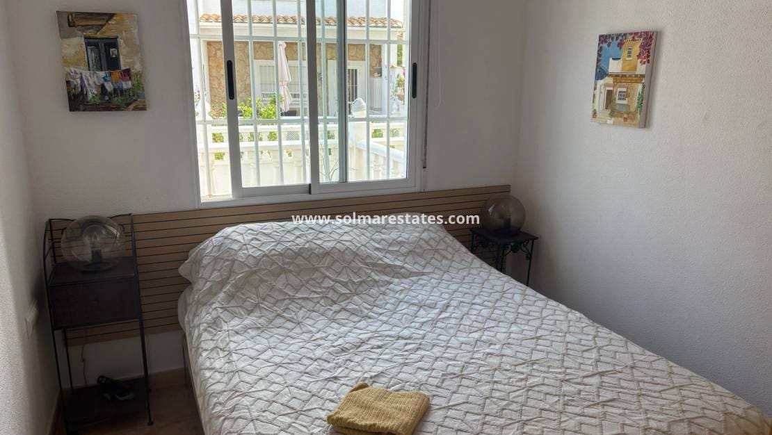 Casa de 3 habitaciones en Algorfa en venta con piscina - 220.000 € (Ref: 9806964)