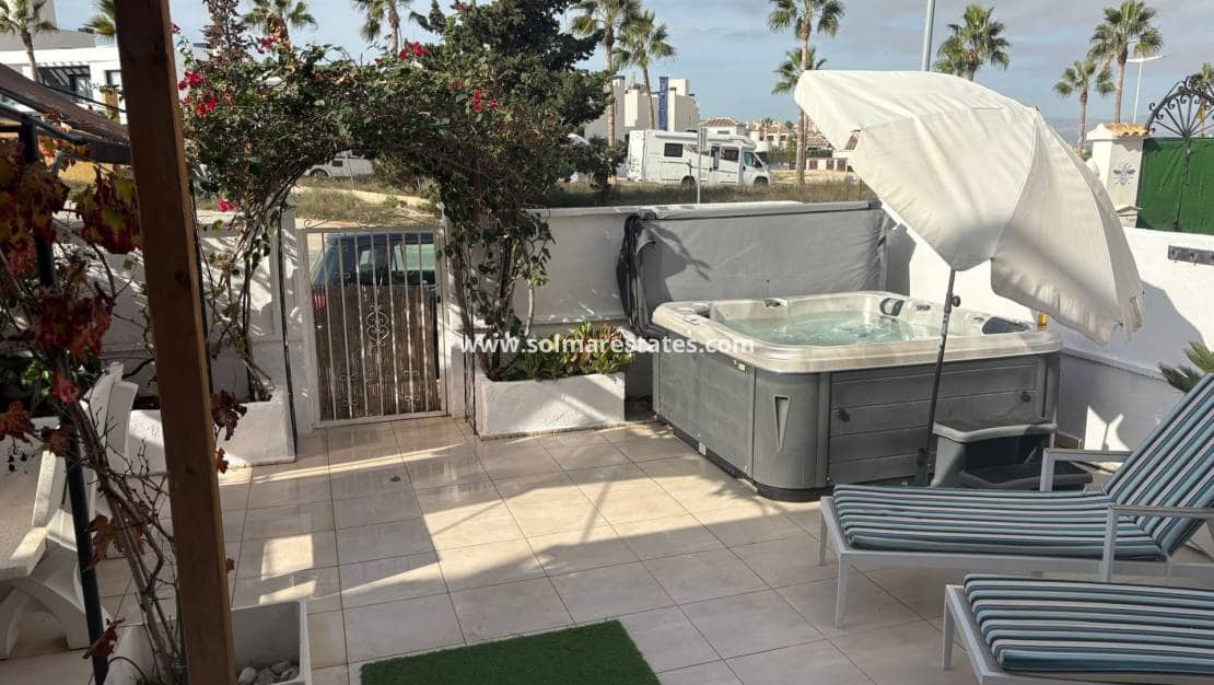 Casa de 3 habitaciones en Algorfa en venta con piscina - 220.000 € (Ref: 9806964)