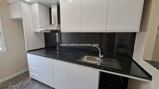 2 Zimmer Apartment zu verkaufen in Playa Flamenca, Orihuela mit Pool - 179.000 € (Ref: 9808563)