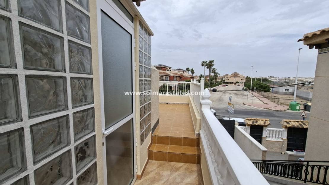 2 Zimmer Apartment zu verkaufen in Playa Flamenca mit Pool - 179.000 € (Ref: 9808563)