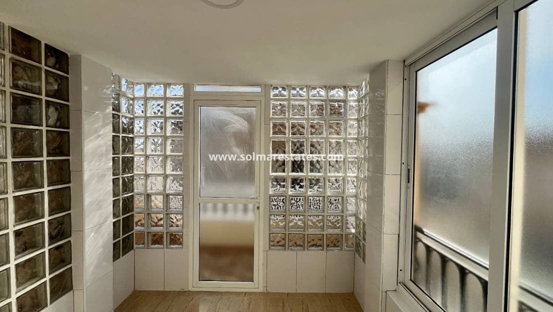2 soverom Leilighet til salgs i Playa Flamenca med svømmebasseng - € 169 000 (Ref: 9808563)