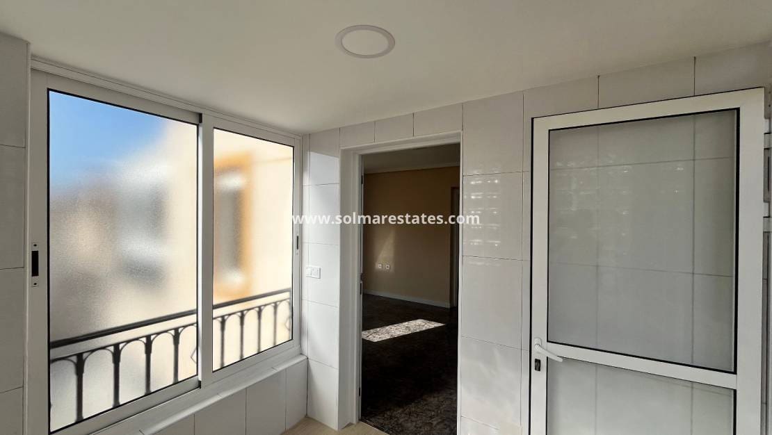 2 soverom Leilighet til salgs i Playa Flamenca med svømmebasseng - € 169 000 (Ref: 9808563)