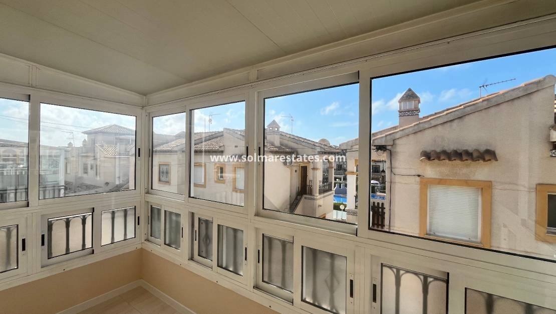 2 soverom Leilighet til salgs i Playa Flamenca med svømmebasseng - € 169 000 (Ref: 9808563)