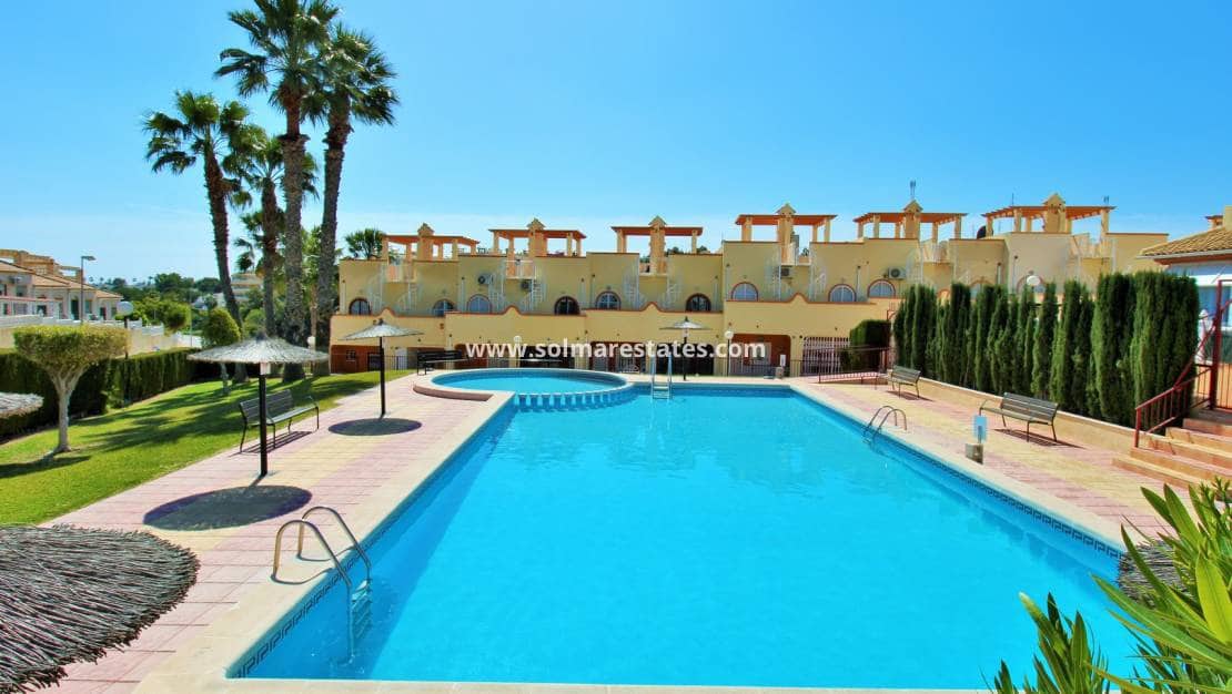 2 soverom Leilighet til salgs i Villamartin med svømmebasseng - € 144 000 (Ref: 9809792)