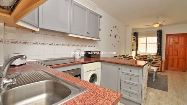 2 soverom Leilighet til salgs i Villamartin, Orihuela med svømmebasseng - € 144 000 (Ref: 9809792)