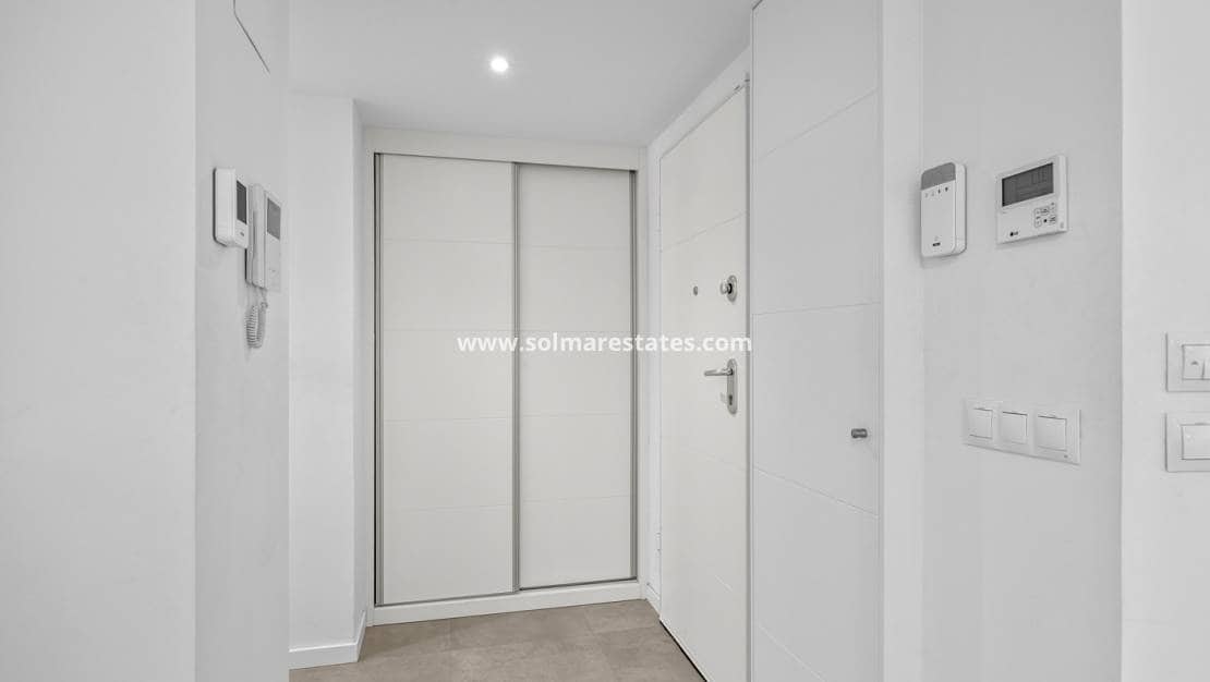 3 sovrum Lägenhet till salu i Campoamor med pool - 349 000 € (Ref: 9814708)