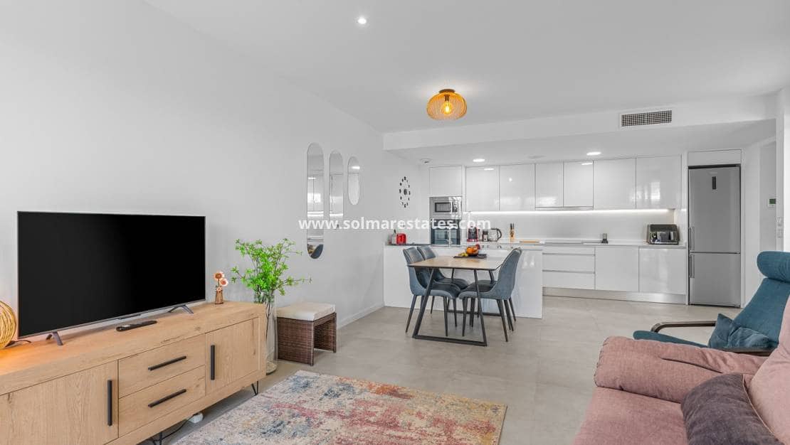 3 sovrum Lägenhet till salu i Campoamor med pool - 349 000 € (Ref: 9814708)