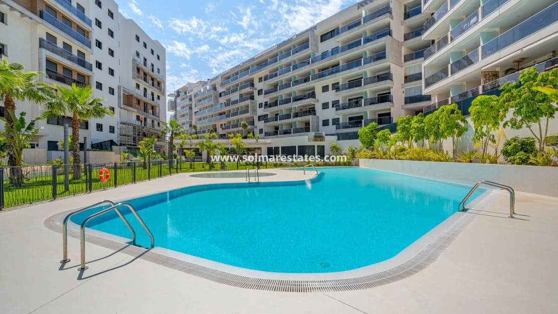 3 sovrum Lägenhet till salu i Campoamor med pool - 349 000 € (Ref: 9814708)