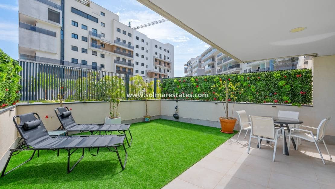 3 sovrum Lägenhet till salu i Campoamor med pool - 349 000 € (Ref: 9814708)