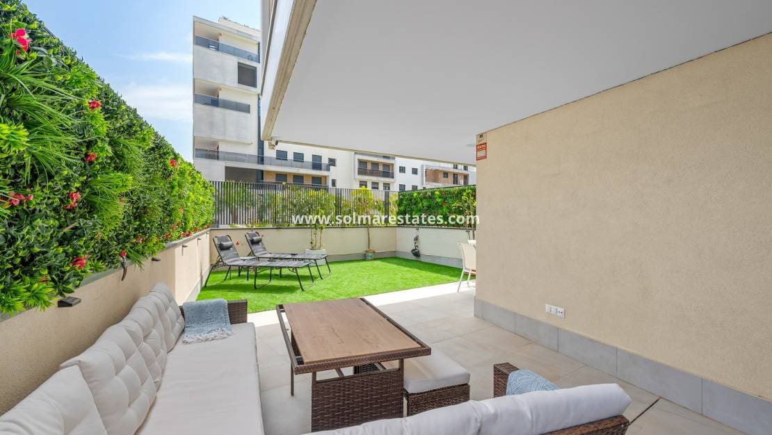 3 sovrum Lägenhet till salu i Campoamor med pool - 349 000 € (Ref: 9814708)