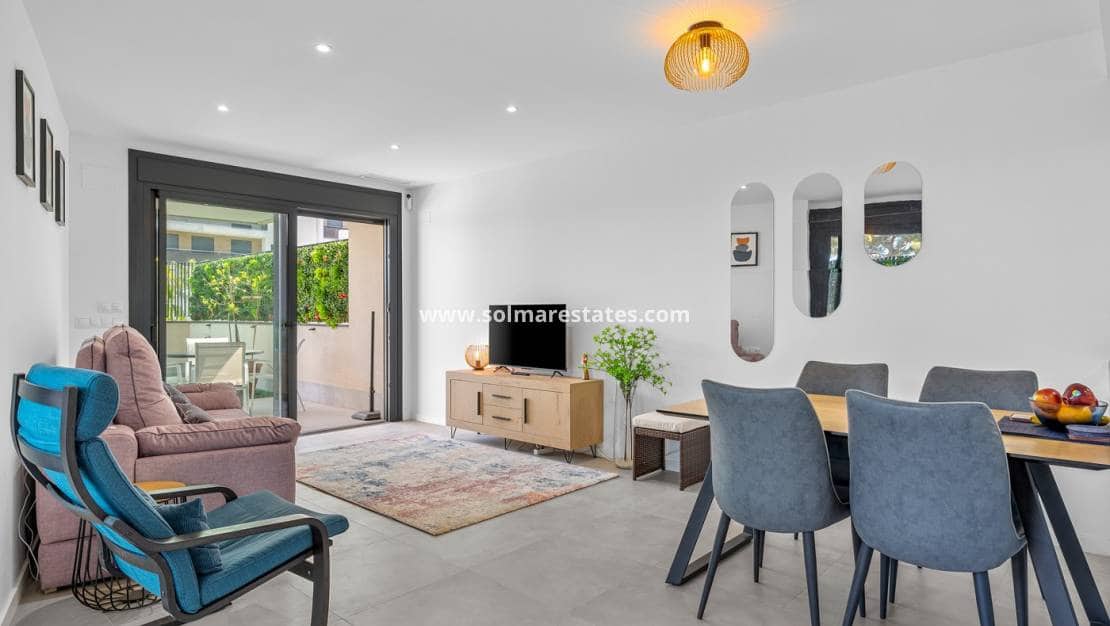 3 sovrum Lägenhet till salu i Campoamor med pool - 349 000 € (Ref: 9814708)