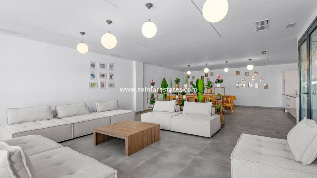3 sovrum Lägenhet till salu i Campoamor med pool - 349 000 € (Ref: 9814708)
