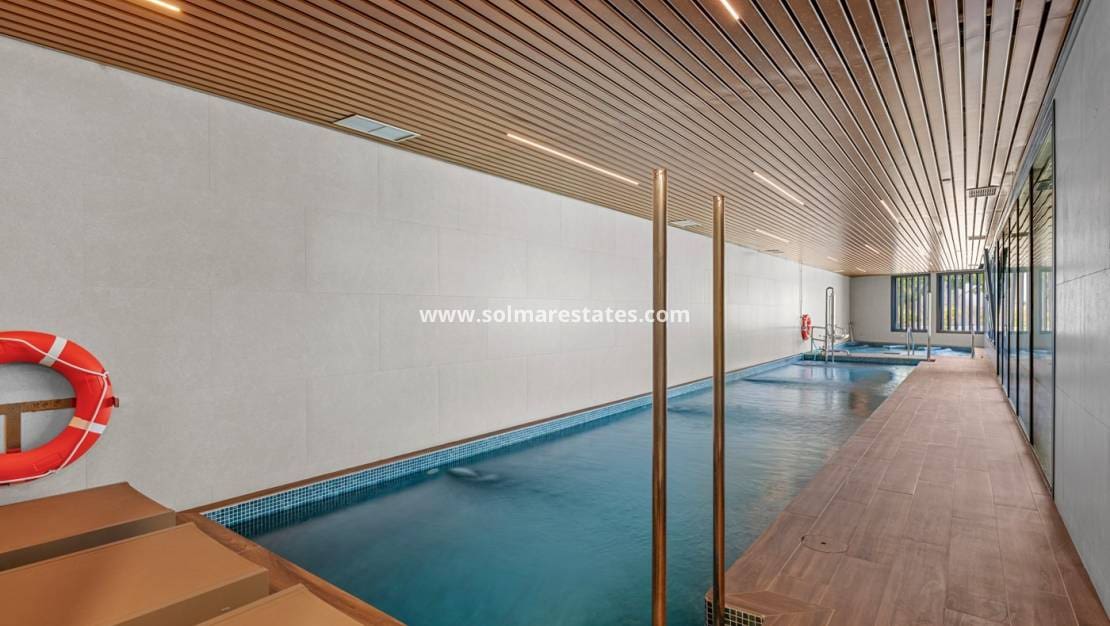 3 sovrum Lägenhet till salu i Campoamor med pool - 349 000 € (Ref: 9814708)