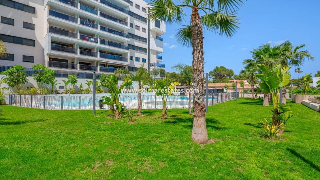 3 sovrum Lägenhet till salu i Campoamor med pool - 349 000 € (Ref: 9814708)