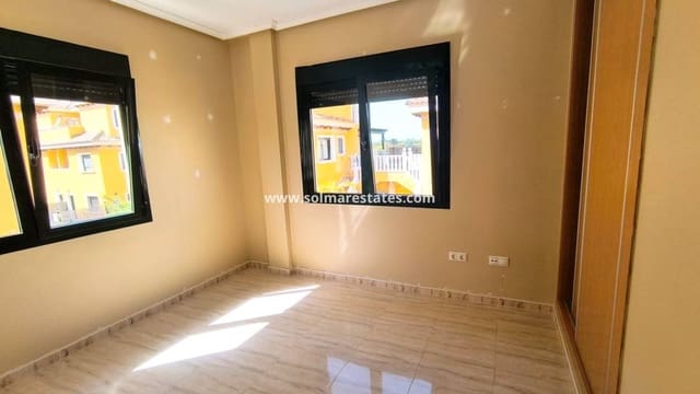 2 slaapkamer Halfvrijstaande villa te koop in Ciudad Quesada, Rojales met zwembad - € 229.950 (Ref: 9814709)