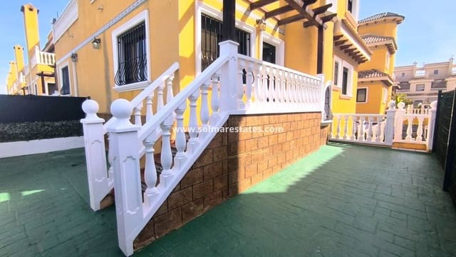 3 slaapkamer Halfvrijstaande villa te koop in Ciudad Quesada, Rojales met zwembad - € 249.950 (Ref: 9814710)