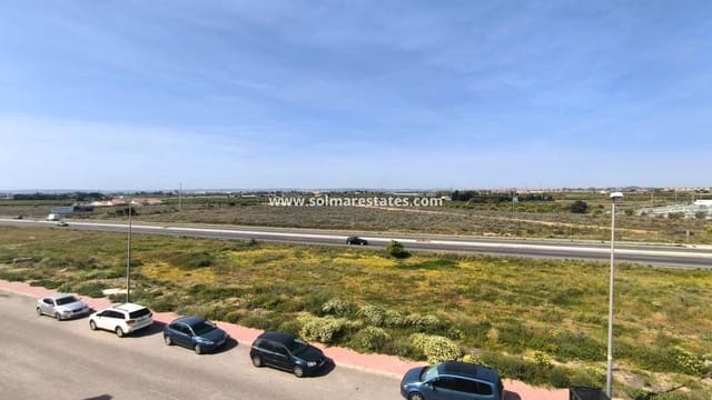 3 slaapkamer Halfvrijstaande villa te koop in Ciudad Quesada, Rojales met zwembad - € 249.950 (Ref: 9814710)