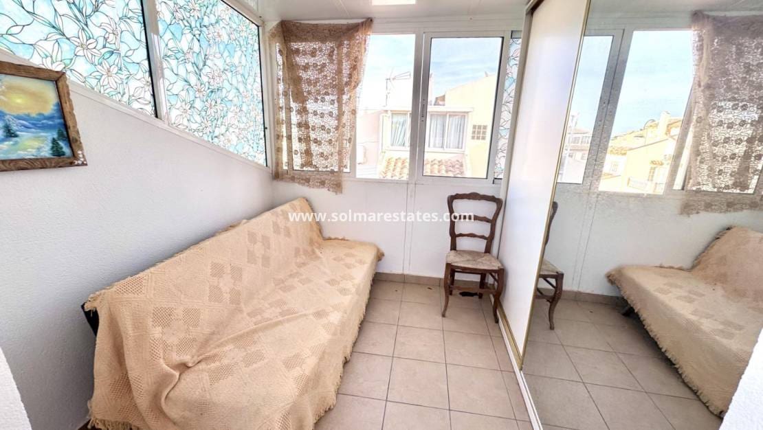 3 chambre Villa/Maison Mitoyenne à vendre à Playa Flamenca avec piscine - 210 000 € (Ref: 9814711)