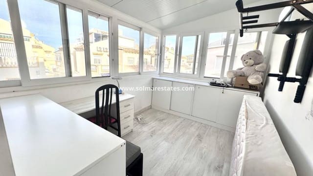 3 chambre Villa/Maison Mitoyenne à vendre à Playa Flamenca, Orihuela avec piscine - 210 000 € (Ref: 9814711)