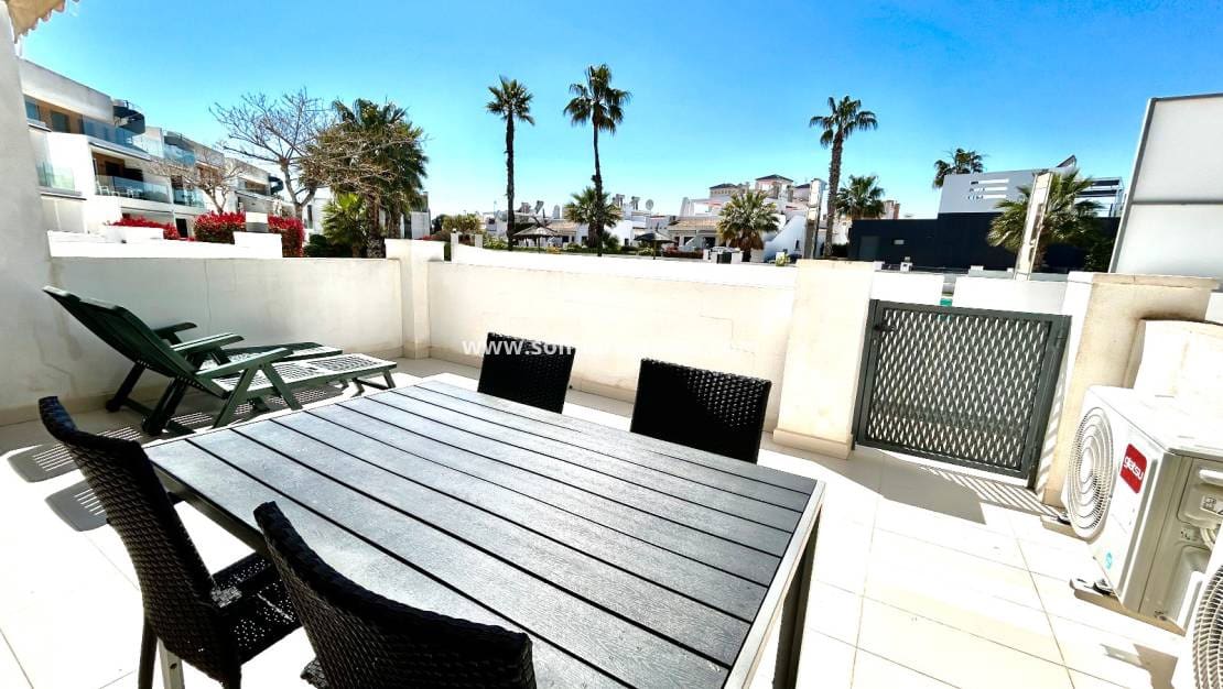 2 soverom Leilighet til salgs i Villamartin med svømmebasseng - € 235 000 (Ref: 9816241)