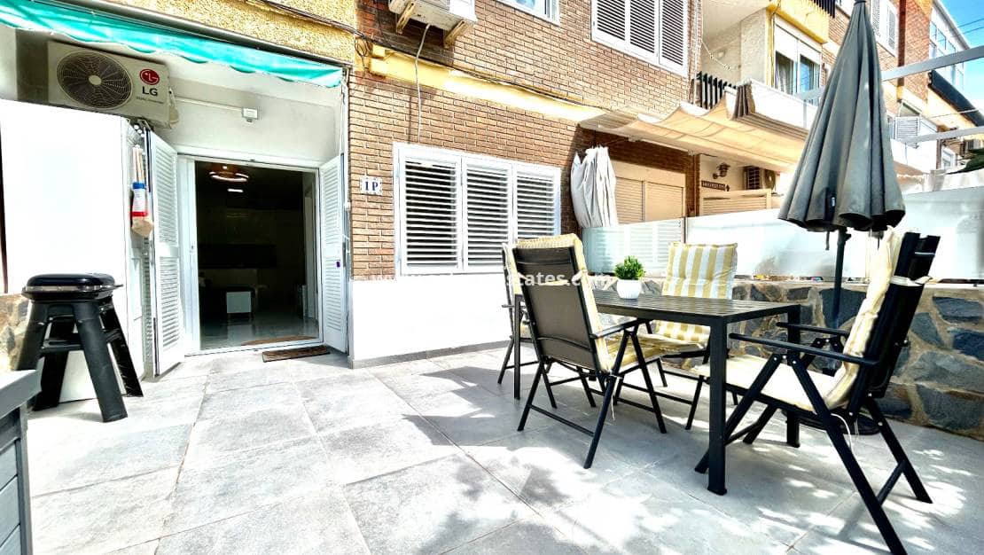 2 soveværelse Lejlighed til salg i La Zenia - € 189.900 (Ref: 9816242)