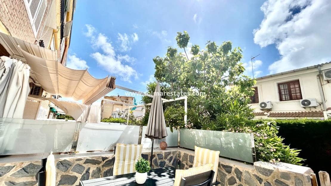 2 soveværelse Lejlighed til salg i La Zenia - € 189.900 (Ref: 9816242)