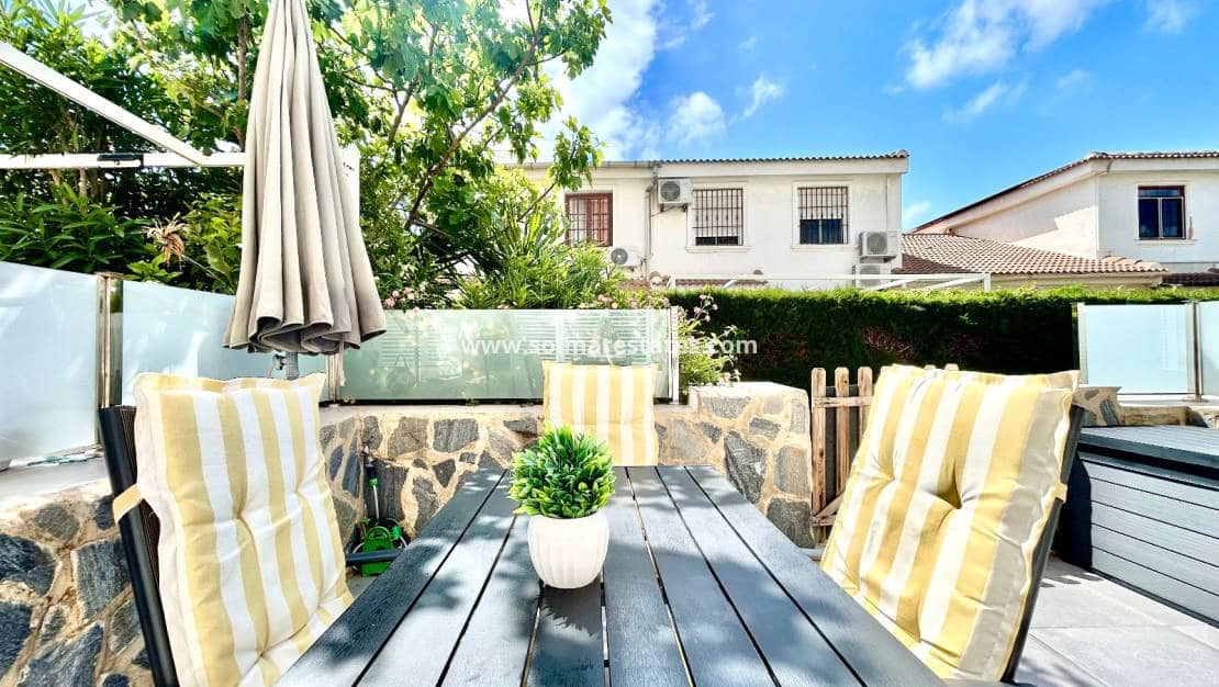 2 soveværelse Lejlighed til salg i La Zenia - € 189.900 (Ref: 9816242)