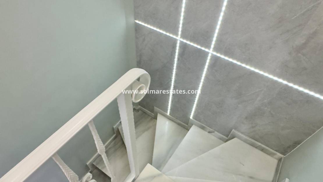 3 sypialnia Dom blizniak na sprzedaż w Ciudad Quesada z basenem - 260 000 € (Ref: 9816244)