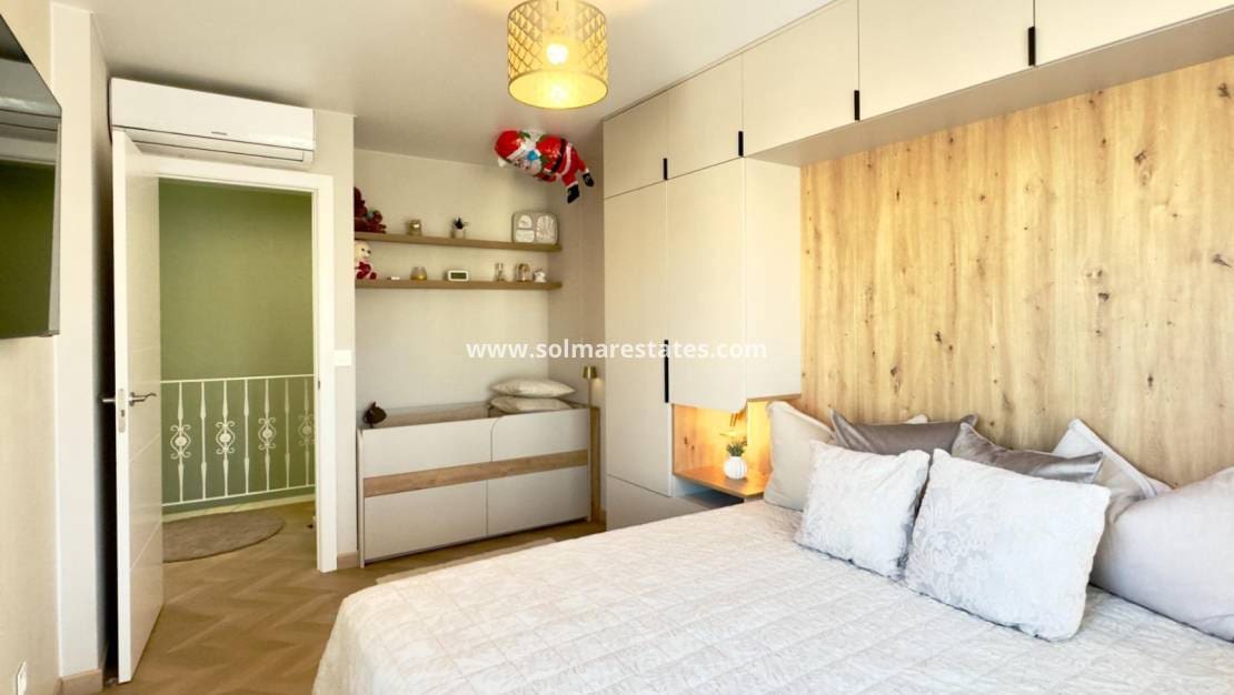 3 sypialnia Dom blizniak na sprzedaż w Ciudad Quesada z basenem - 260 000 € (Ref: 9816244)