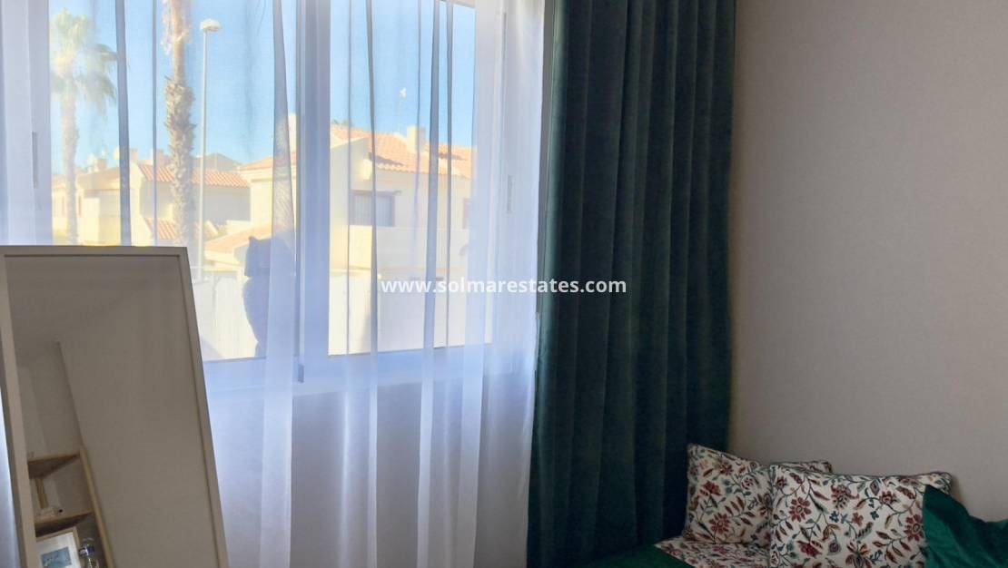 3 sypialnia Dom blizniak na sprzedaż w Ciudad Quesada z basenem - 260 000 € (Ref: 9816244)