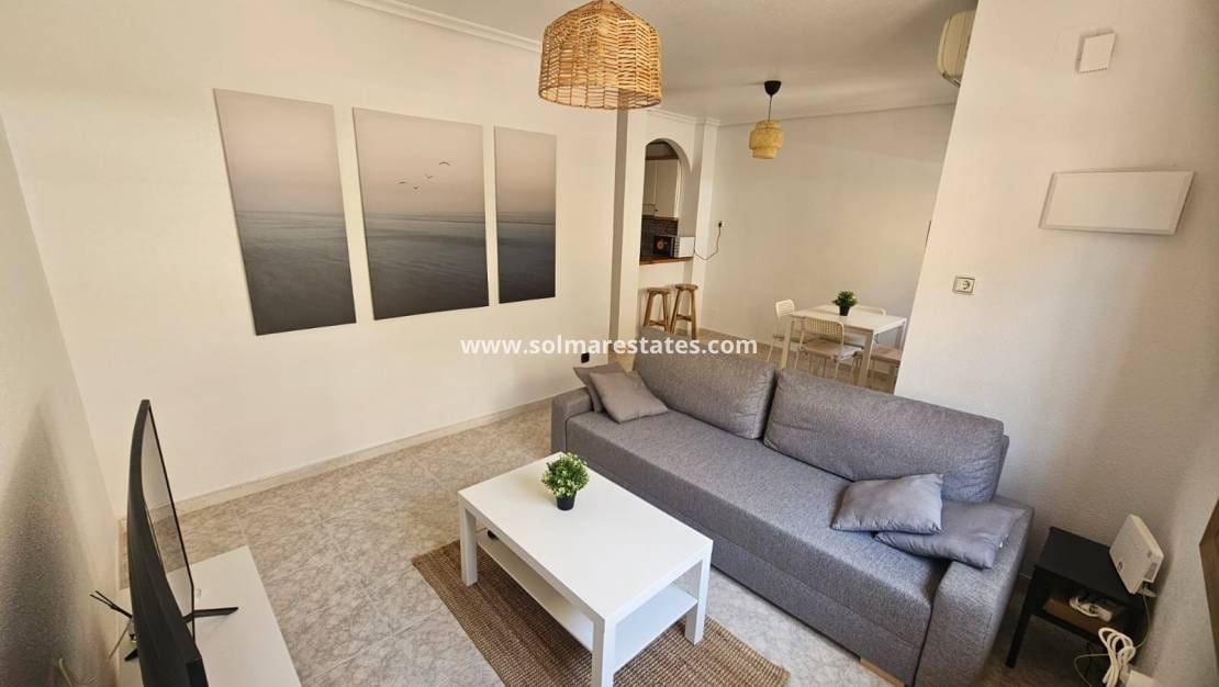 2 quarto Apartamento para venda em Playa Flamenca com piscina - 185 000 € (Ref: 9816369)